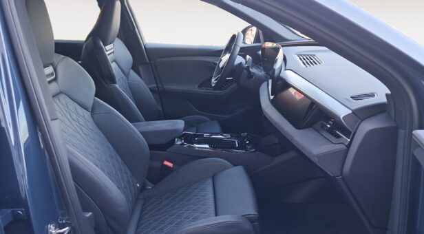 AUDI Q6 SPORTBACK E-TRON TODOTERRENO BEV 100KWH BLACK LINE PERFORMANCE AUTO 326 5p