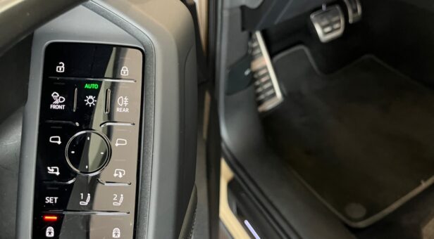 AUDI Q5 TODOTERRENO 2.0 TDI MHEV BLACK LINE S TRONIC QUATTRO 204 5P