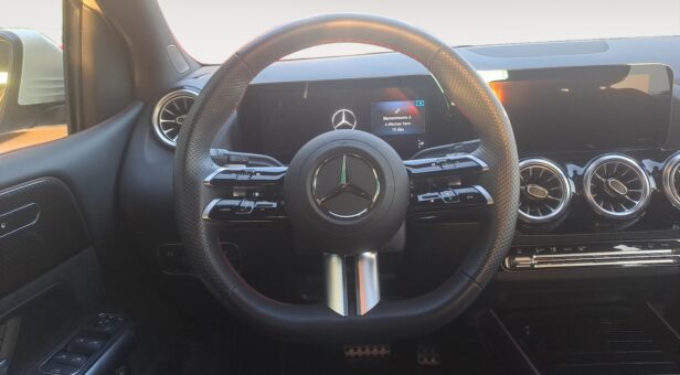 MERCEDES B-CLASS B 200 D