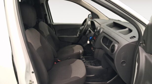 DACIA DOKKER 1.5 BLUE DCI STEPWAY COMFORT 70KW 95 5p