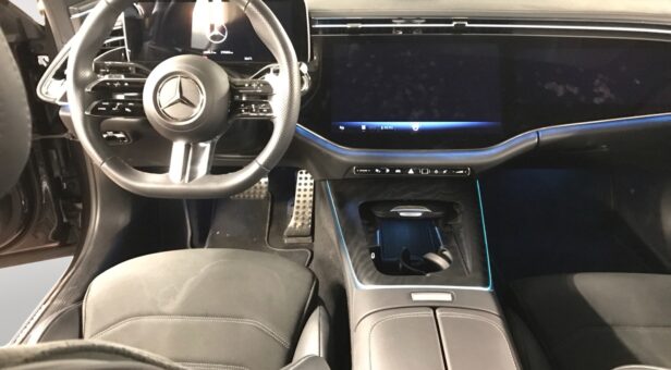 MERCEDES E-CLASS E 300 de MERCEDES E-CLASS E 300 de