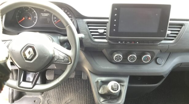 RENAULT TRAFIC FURGON 2.0 ENERGY BLUEDCI 107KW 29 L1H1 EDC 145 4p RENAULT TRAFIC FURGON 2.0 ENERGY BLUEDCI 107KW 29 L1H1 EDC 145 4p