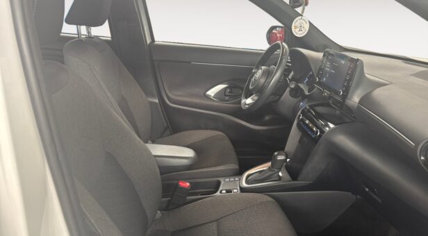 TOYOTA YARIS CROSS TODOTERRENO 1.5 VVT-I HYBRID ACTIVE TECH 116 5p TOYOTA YARIS CROSS TODOTERRENO 1.5 VVT-I HYBRID ACTIVE TECH 116 5p