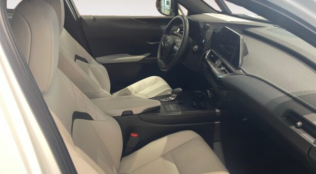 LEXUS UX HIBRIDO 300h F SPORT 4×2