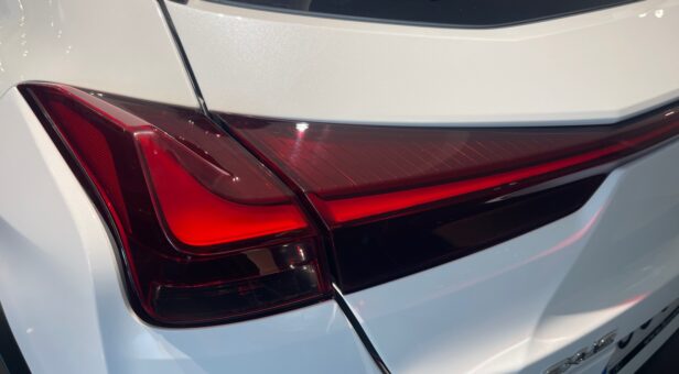 LEXUS UX HIBRIDO 300h F SPORT 4×2