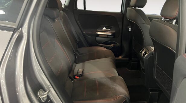 MERCEDES GLA -CLASS GLA 250 e