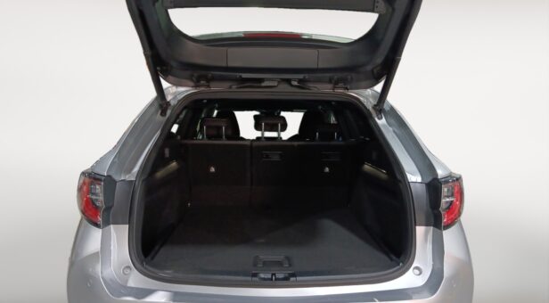 TOYOTA COROLLA FAMILIAR 1.8 HEV STYLE E-CVT 140 5p