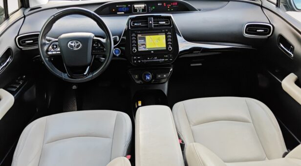 TOYOTA PRIUS BERLINA CON PORTON 1.8 VVT-I HYBRID PRIUS LUXURY AUTO 122 5p