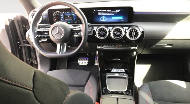 MERCEDES CLA -CLASS CLA 250 e COUPE MERCEDES CLA -CLASS CLA 250 e COUPE