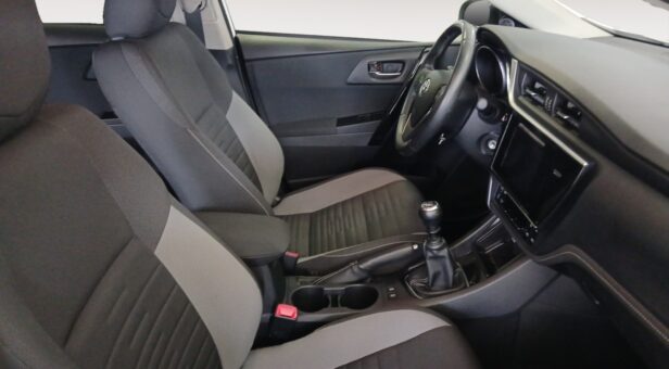 TOYOTA AURIS FAMILIAR 1.2T 116 HP ACTIVE 116 5p