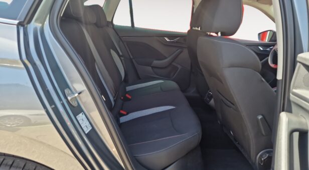 SKODA SCALA BERLINA CON PORTON 1.0 TSI 85KW SELECTION 115 5p SKODA SCALA BERLINA CON PORTON 1.0 TSI 85KW SELECTION 115 5p