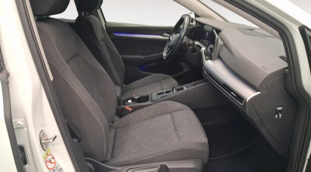 VOLKSWAGEN GOLF BERLINA CON PORTON 2.0 TDI 85KW DSG LIFE 115 5p