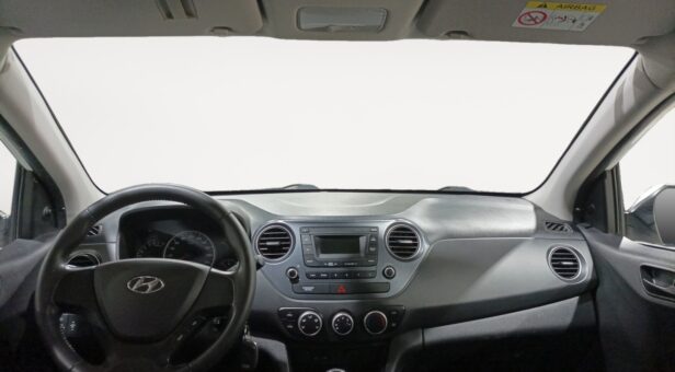 HYUNDAI I10 BERLINA CON PORTON 1.0 KLASS AT 67 5p