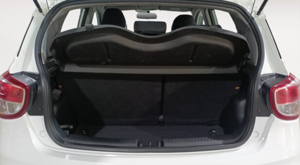HYUNDAI I10 BERLINA CON PORTON 1.0 KLASS AT 67 5p
