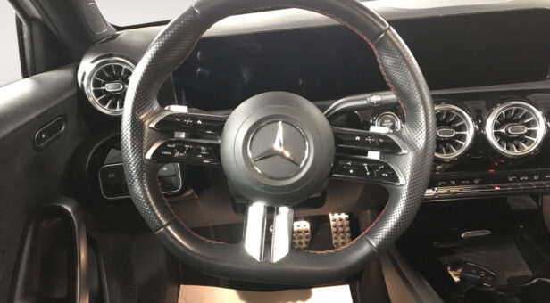 MERCEDES CLASE A A 200 d AMG LINE