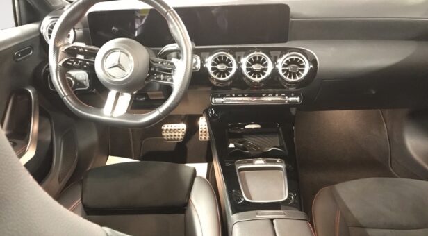 MERCEDES CLASE A A 200 d AMG LINE