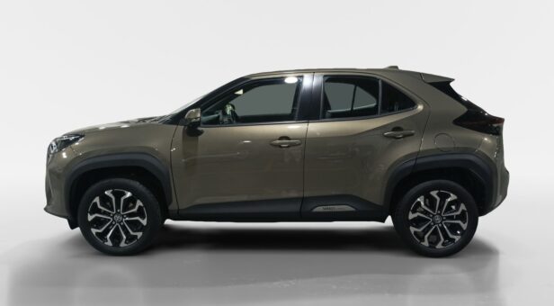 TOYOTA YARIS CROSS TODOTERRENO 1.5 VVT-I HYBRID ACTIVE TECH + PACK CONFOR 116 5p TOYOTA YARIS CROSS TODOTERRENO 1.5 VVT-I HYBRID ACTIVE TECH + PACK CONFOR 116 5p