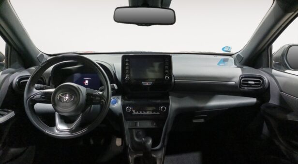 TOYOTA YARIS CROSS TODOTERRENO 1.5 VVT-I HYBRID ACTIVE TECH + PACK CONFOR 116 5p TOYOTA YARIS CROSS TODOTERRENO 1.5 VVT-I HYBRID ACTIVE TECH + PACK CONFOR 116 5p