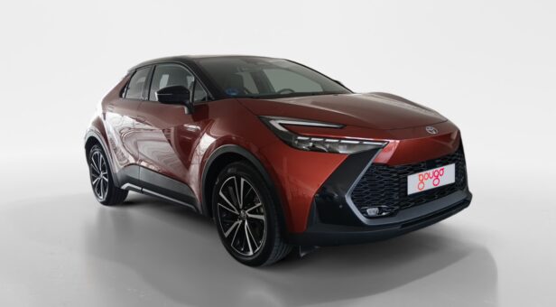 TOYOTA C-HR Toyota C-HR Plug-in Hybrid 220 e-CVT 5P Spirit