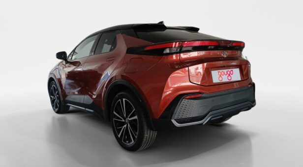 TOYOTA C-HR Toyota C-HR Plug-in Hybrid 220 e-CVT 5P Spirit