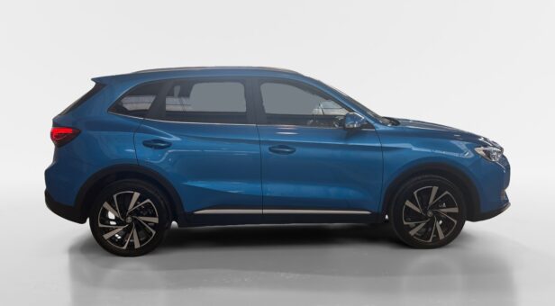 MG ZS MG ZS HEV Luxury MY25 MG ZS MG ZS HEV Luxury MY25