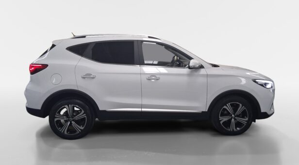 MG ZS 1.5L 5mt COM MY24