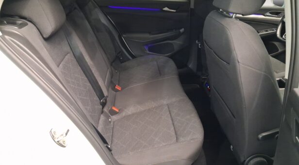 VOLKSWAGEN GOLF BERLINA CON PORTON 2.0 TDI 85KW LIFE 115 5p VOLKSWAGEN GOLF BERLINA CON PORTON 2.0 TDI 85KW LIFE 115 5p