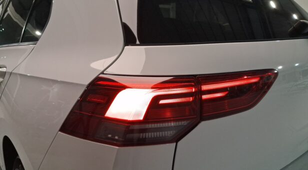 VOLKSWAGEN GOLF BERLINA CON PORTON 2.0 TDI 85KW LIFE 115 5p VOLKSWAGEN GOLF BERLINA CON PORTON 2.0 TDI 85KW LIFE 115 5p