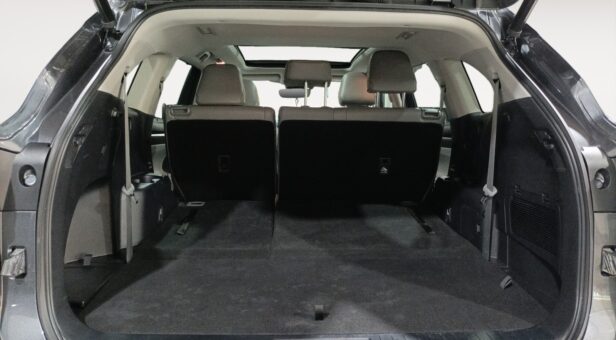 TOYOTA HIGHLANDER TODOTERRENO 2.5 HYBRID 182KW ADVANCE CVT 4WD MET 246 5P 7 Plazas TOYOTA HIGHLANDER TODOTERRENO 2.5 HYBRID 182KW ADVANCE CVT 4WD MET 246 5P 7 Plazas