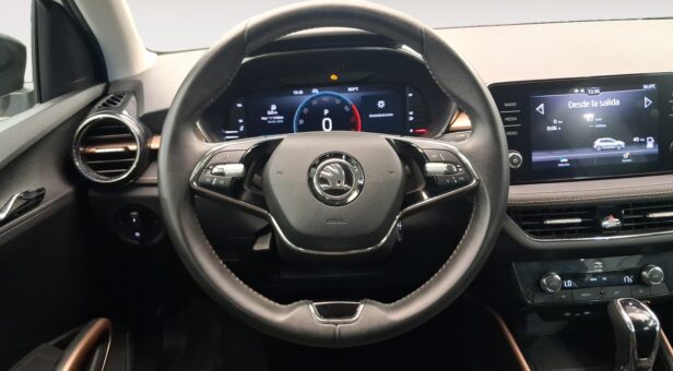 SKODA FABIA BERLINA CON PORTON 1.0 TSI 81KW DSG STYLE 110 5p