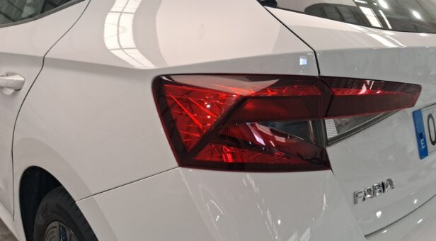 SKODA FABIA BERLINA CON PORTON 1.0 TSI 81KW DSG STYLE 110 5p