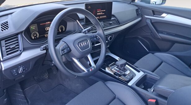 AUDI AUDI Q5 AUDI Q5 SPORTBACK BLACK LINE EDITION 50 TFSI E QUATTRO 220(299) KW(cv) S TRONIC AUDI AUDI Q5 AUDI Q5 SPORTBACK BLACK LINE EDITION 50 TFSI E QUATTRO 220(299) KW(cv) S TRONIC