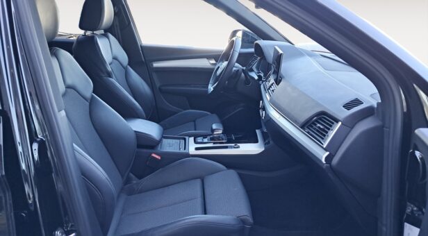 AUDI AUDI Q5 AUDI Q5 SPORTBACK BLACK LINE EDITION 50 TFSI E QUATTRO 220(299) KW(cv) S TRONIC AUDI AUDI Q5 AUDI Q5 SPORTBACK BLACK LINE EDITION 50 TFSI E QUATTRO 220(299) KW(cv) S TRONIC
