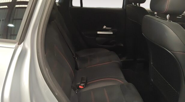MERCEDES GLA -CLASS GLA 200 d