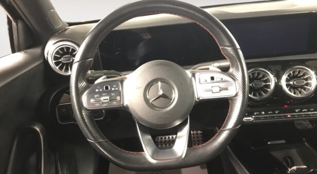 MERCEDES A-CLASS A 200 SEDAN AMG Line