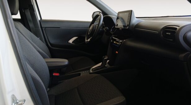 TOYOTA YARIS CROSS TODOTERRENO 1.5 VVT-I HYBRID ACTIVE TECH 116 5p TOYOTA YARIS CROSS TODOTERRENO 1.5 VVT-I HYBRID ACTIVE TECH 116 5p