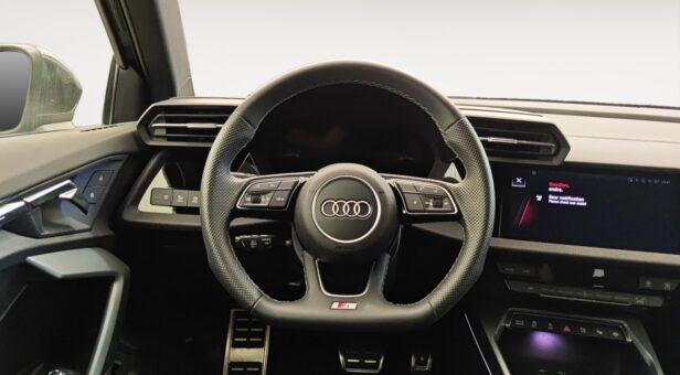 AUDI A3 BERLINA CON PORTON 2.0 TDI 110KW S TRONIC S LINE SPORTBACK 150 5p AUDI A3 BERLINA CON PORTON 2.0 TDI 110KW S TRONIC S LINE SPORTBACK 150 5p