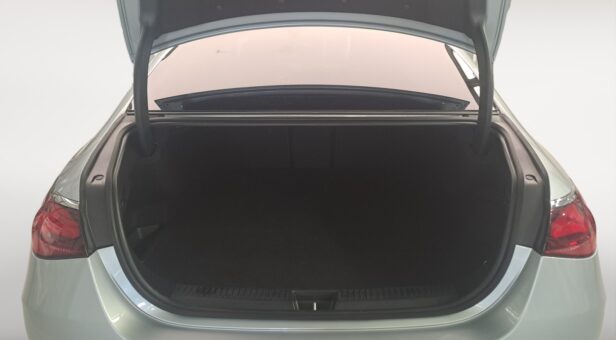 MERCEDES E-CLASS E 300 de