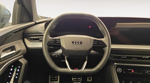 AUDI Q5 TODOTERRENO 2.0 40 TDI S TRONIC QUATTRO S LINE 204 5p