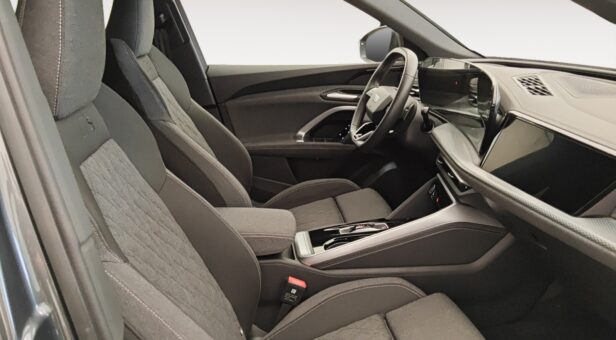 AUDI Q5 TODOTERRENO 2.0 40 TDI S TRONIC QUATTRO S LINE 204 5p