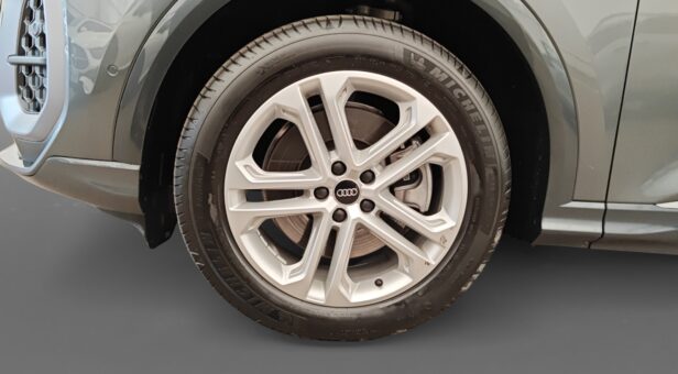 AUDI Q5 TODOTERRENO 2.0 40 TDI S TRONIC QUATTRO S LINE 204 5p
