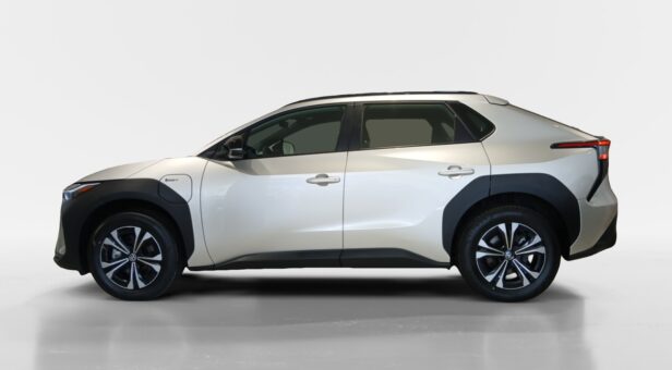 TOYOTA BZ4X TODOTERRENO BEV 71KWH 200E ADVANCE 204 5p TOYOTA BZ4X TODOTERRENO BEV 71KWH 200E ADVANCE 204 5p