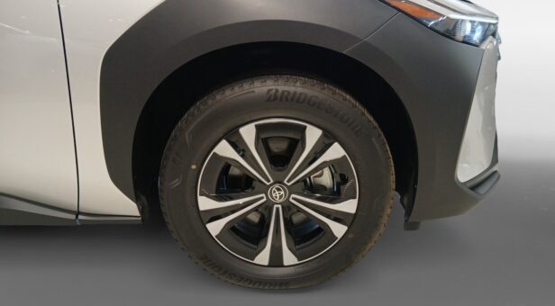 TOYOTA BZ4X TODOTERRENO BEV 71KWH 200E ADVANCE 204 5p TOYOTA BZ4X TODOTERRENO BEV 71KWH 200E ADVANCE 204 5p