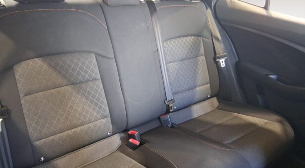 MG MG3 BERLINA CON PORTON 1.5 STANDARD MY25 116 5p