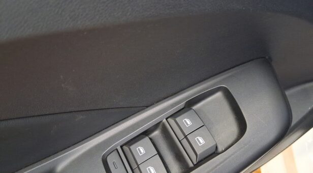 MG MG3 BERLINA CON PORTON 1.5 STANDARD MY25 116 5p