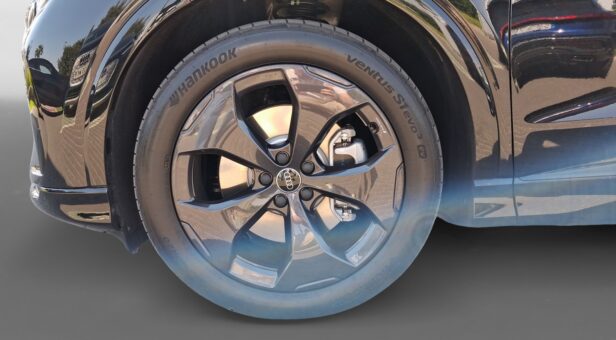 AUDI Q4 SPORTBACK E-TRON TODOTERRENO BEV 82KWH E-TRON PERFORM BLACK LINE AUTO 286 5p