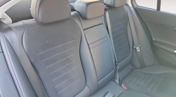 MERCEDES C-CLASS C 220 d AMG LINE MERCEDES C-CLASS C 220 d AMG LINE