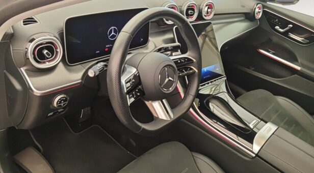 MERCEDES C-CLASS C 220 d AMG LINE