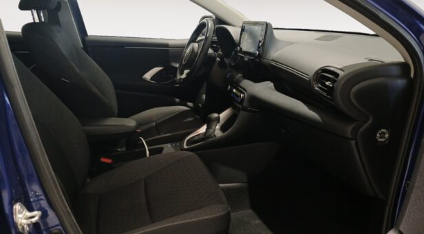 TOYOTA YARIS BERLINA CON PORTON 1.5 VVT-I HEV ACTIVE TECH 116 5p