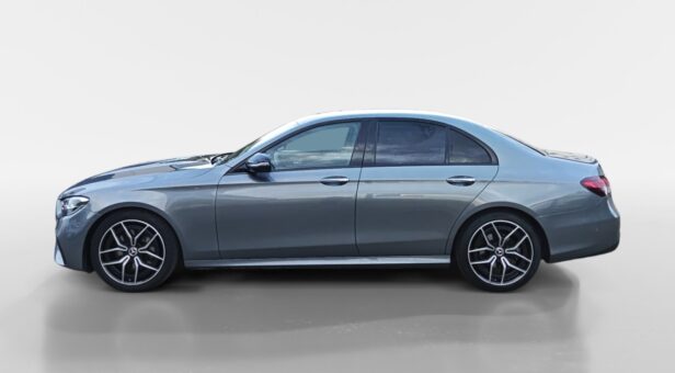 MERCEDES E-CLASS E 220 d AMG LINE